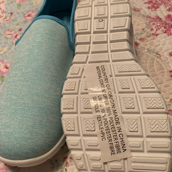 Slip on sneakers - Picture 3 of 4